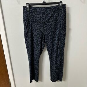 AVIA Crop Leggings w/Pockets Black Leopard Print Women's Sz Large (12-14)